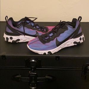 Gently Worn - Men’s Nike Reacts: Size 11